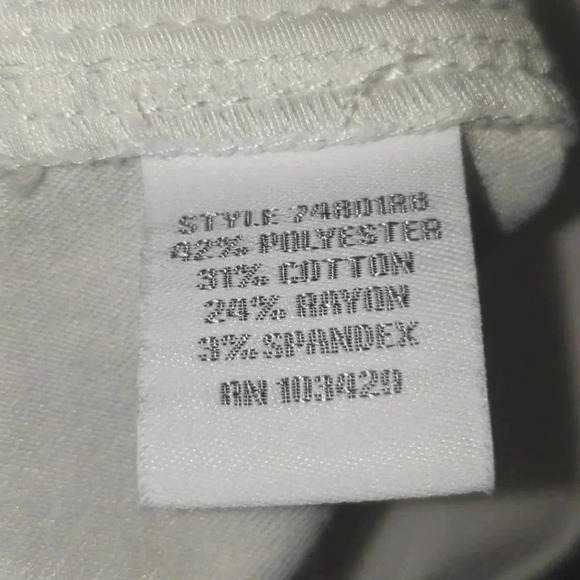 White Pockets 20W Power Stretch Pull-On Slimming Tummy Control Cropped Pants - Picture 6 of 6